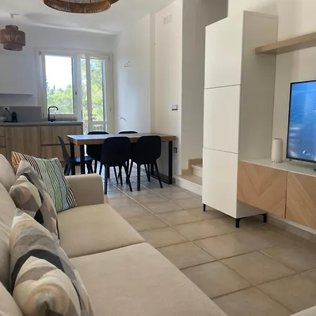 아파트 Pinetamare Azur - Panoramic Rooftop Porto Selvaggio