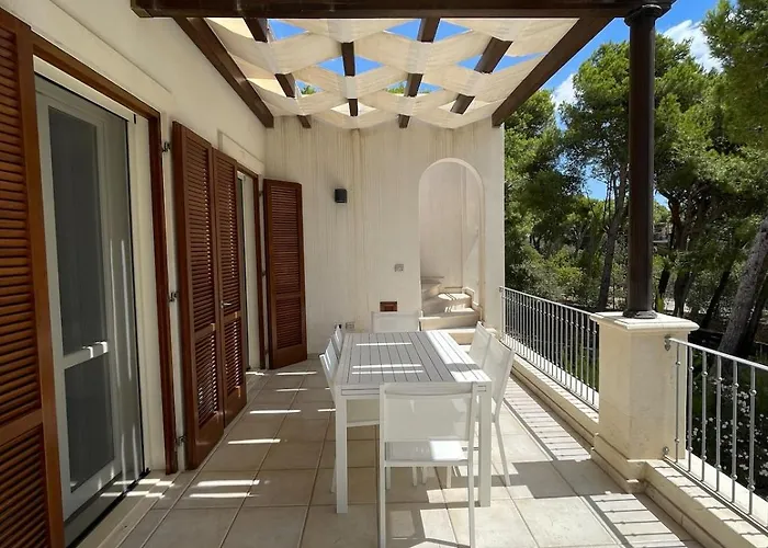 Pinetamare Azur - Panoramic Rooftop Porto Selvaggio Daire *